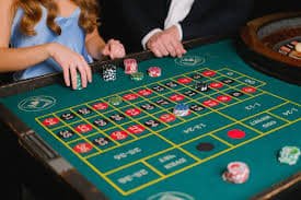 Live blackjack table with multilingual dealer Live blackjack table with professional dealer on savayaslot login